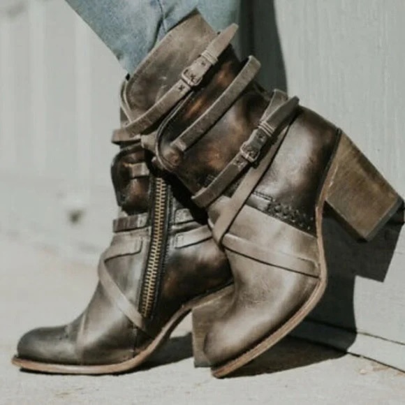 FREEBIRD BY STEVEN BAKER LEATHER HEELED BOOTS STRAPPY STONE WOMENS 7 - Picture 1 of 11